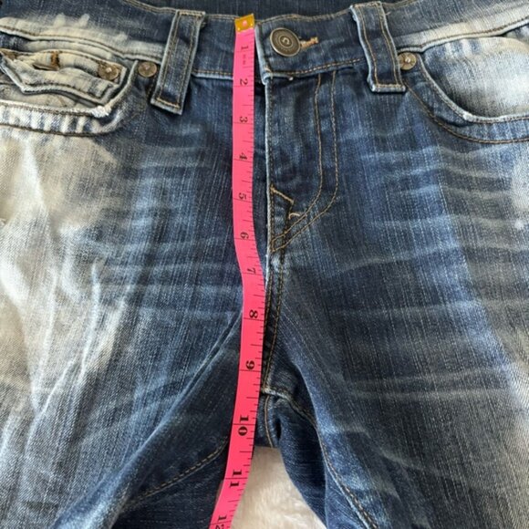 True Religion Ricky Relaxed Straight Distressed Shorts, size 28 - Picture 14 of 16